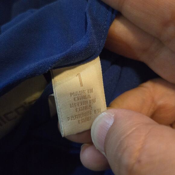 Chico’s Royal Blue Crepe Zip-Back Top Size 1 - Picture 4 of 8